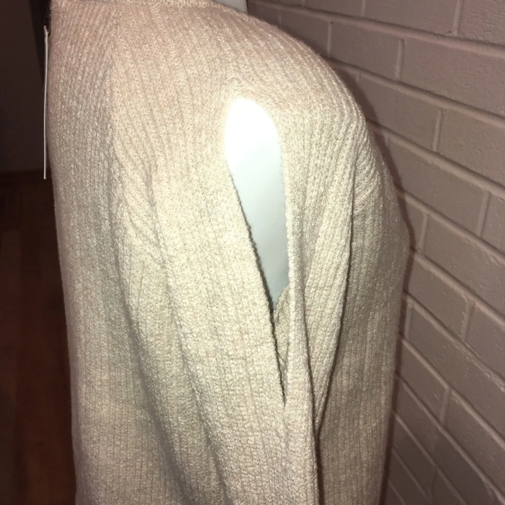 NWT BB Dakota Underneath It All Sweater Small